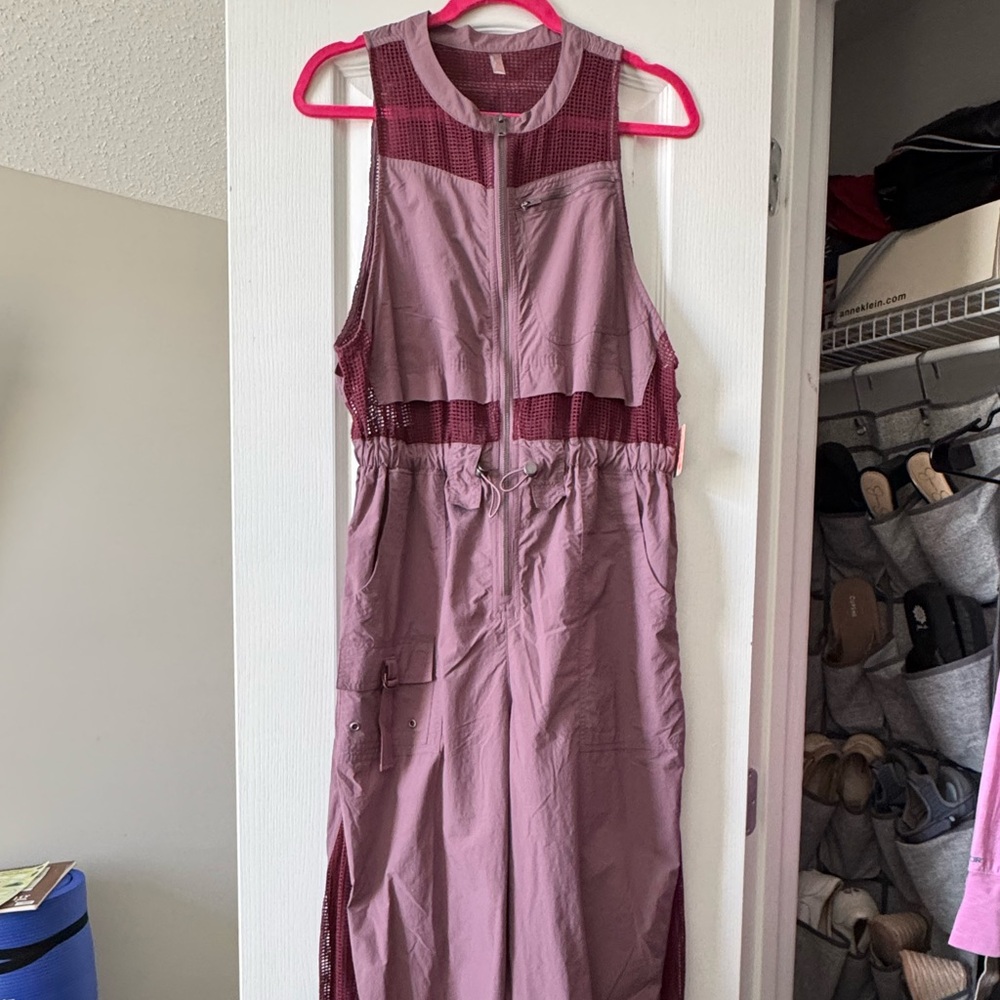 NWT Sleeveless Free People Movement Jumper